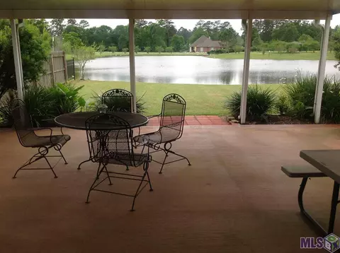 34027 Spring Lake Dr, Walker, LA 70785 photo 4