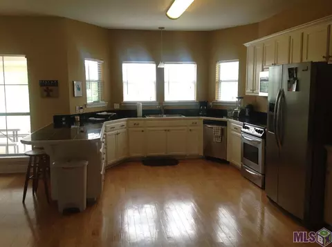 34027 Spring Lake Dr, Walker, LA 70785 photo 9