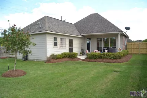 15093 Coldwater Dr, Walker, LA 70785 photo 2