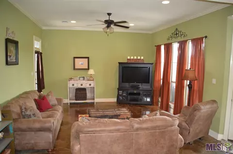 15093 Coldwater Dr, Walker, LA 70785 photo 9