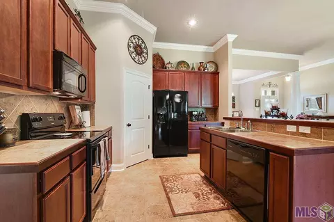 13476 Autumn Run Dr, Walker, LA 70785 photo 4