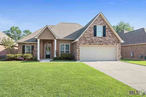 13476 Autumn Run Dr, Walker, LA 70785 photo 1