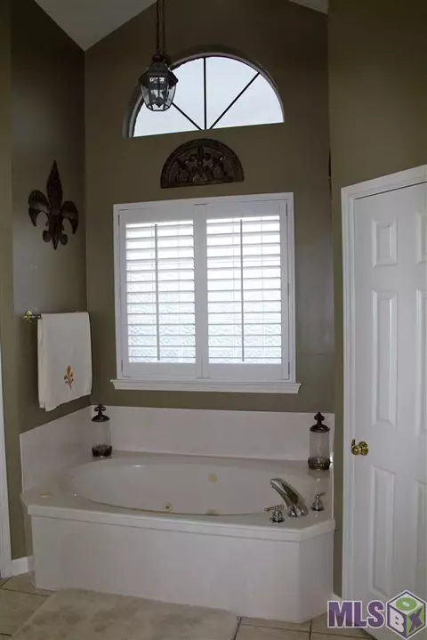 12505 Deerfield Dr, Walker, LA 70785 photo 23