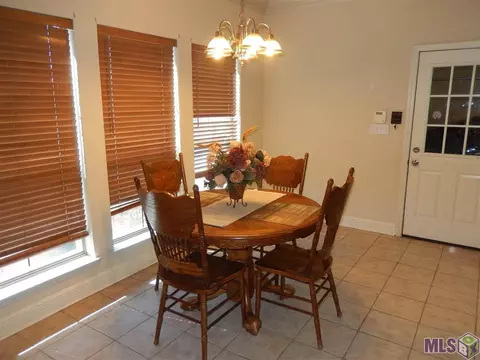 33917 Natures Way, Walker, LA 70785 photo 9