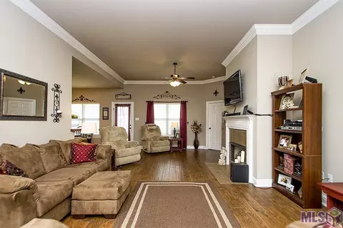 31006 Lake Spring Dr, Walker, LA 70785 photo 9