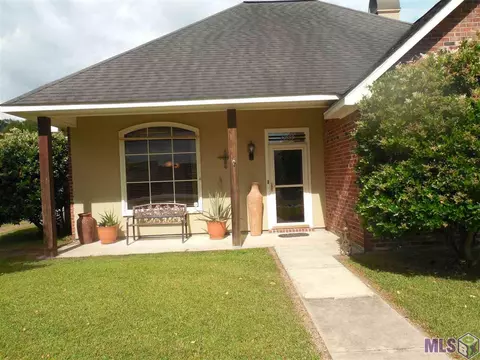 32888 Fox Run Dr, Walker, LA 70785 photo 2