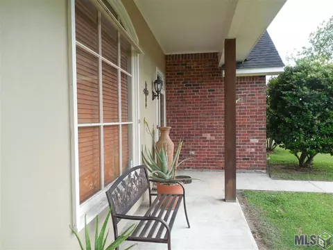 32888 Fox Run Dr, Walker, LA 70785 photo 3