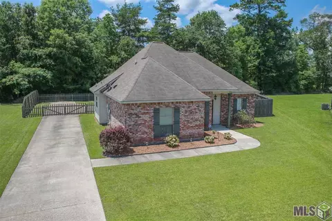 32743 Maci Dr, Walker, LA 70785 photo 2