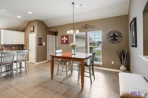 15042 Cross Gate Dr, Walker, LA 70785 photo 5
