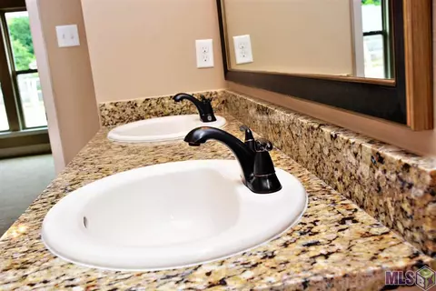 27750 Lakeview Dr, Walker, LA 70785 photo 33