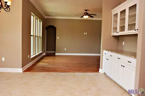 27750 Lakeview Dr, Walker, LA 70785 photo 11