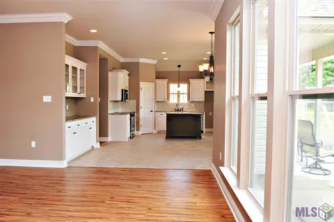 27750 Lakeview Dr, Walker, LA 70785 photo 8