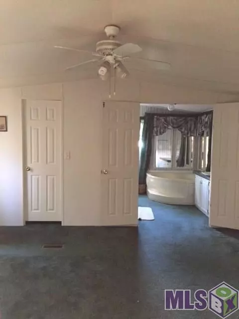 13403 Old River Rd, Maurepas, LA 70449 photo 3