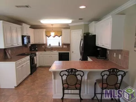 13080 Robin Dr, Walker, LA 70785 photo 4
