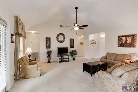 2242 Summertree Dr, Slidell, LA 70460 photo 5