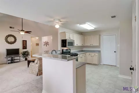 2242 Summertree Dr, Slidell, LA 70460 photo 9
