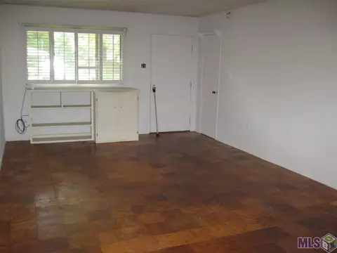 724 Myrtle St, Baker, LA 70714 photo 2