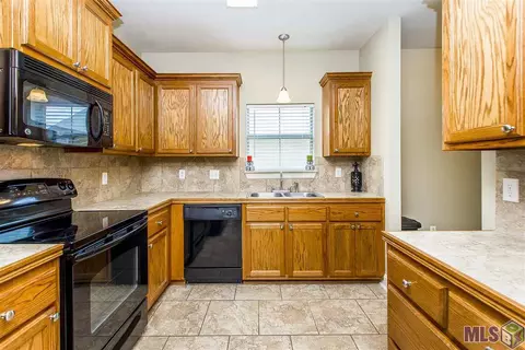 33237 Cross Trl, Walker, LA 70785 photo 8