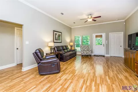 33237 Cross Trl, Walker, LA 70785 photo 4