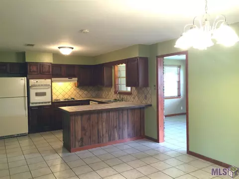 32271 Terry St, Springfield, LA 70462 photo 6