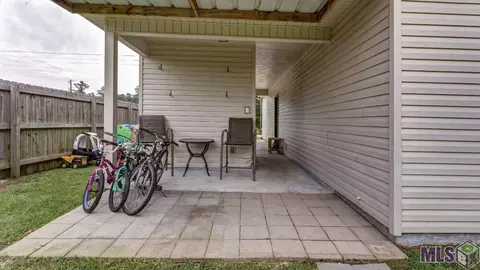 15709 Varnado Rd, Walker, LA 70785 photo 3