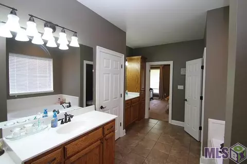 34254 Spring Lake Dr, Walker, LA 70785 photo 15