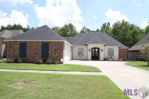 34254 Spring Lake Dr, Walker, LA 70785 photo 1