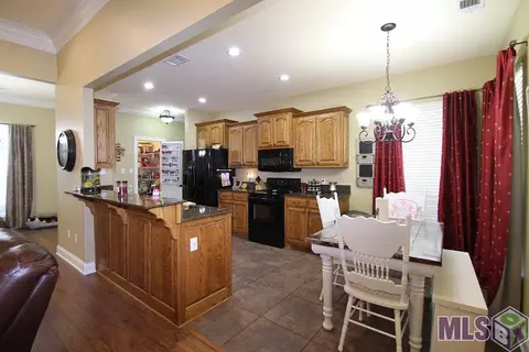 34254 Spring Lake Dr, Walker, LA 70785 photo 7