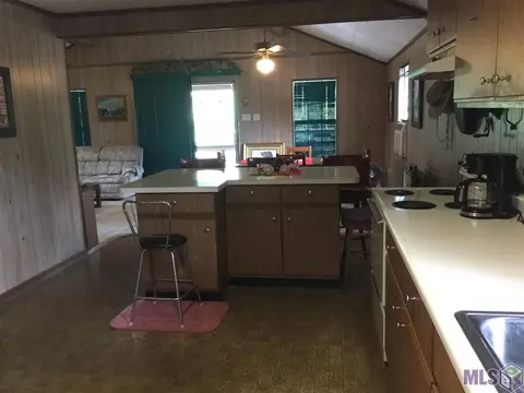 20374 Johnson Dr, Killian, LA 70462 photo 19