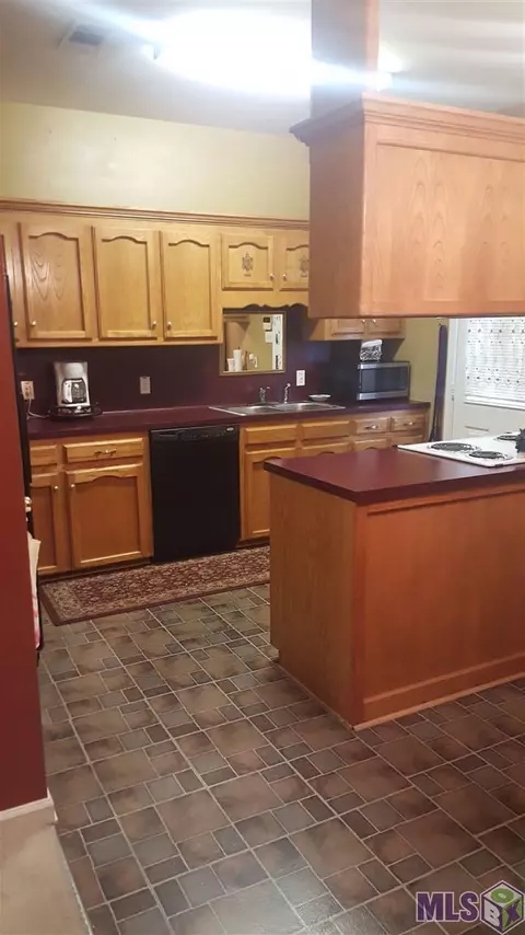 13923 J R Dr, Walker, LA 70785 photo 4