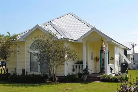26286 Riverscape Dr, Springfield, LA 70462 photo 2