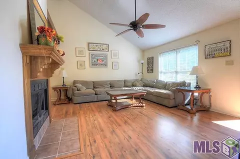 12873 Elaine Dr, Walker, LA 70785 photo 3