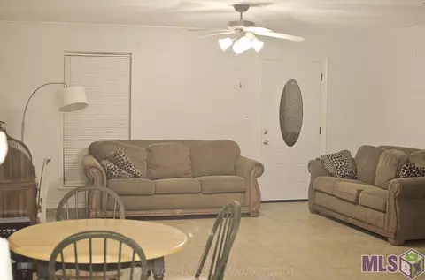 13310 Savannah Dr, Walker, LA 70785 photo 3