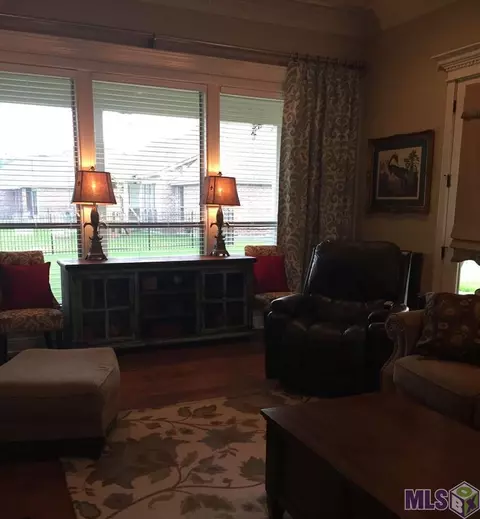 13174 Brookcrest Dr, Walker, LA 70785 photo 2