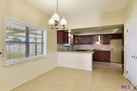 15 Ranier St, Kenner, LA 70065 photo 6