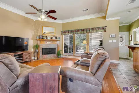 13475 Paces Pointe Dr, Gonzales, LA 70737 photo 2