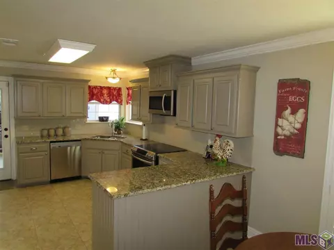 13970 Aydell Ln, Walker, LA 70785 photo 2