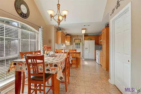 30413 Jo Ann St, Walker, LA 70785 photo 3
