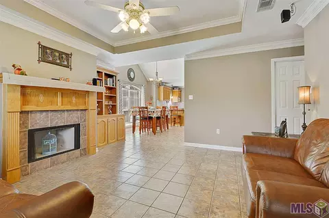 30413 Jo Ann St, Walker, LA 70785 photo 2