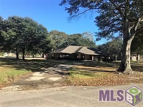 12445 Pendarvis Ln, Walker, LA 70785 photo 2