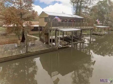 13907 Old River Rd, Maurepas, LA 70449 photo 1