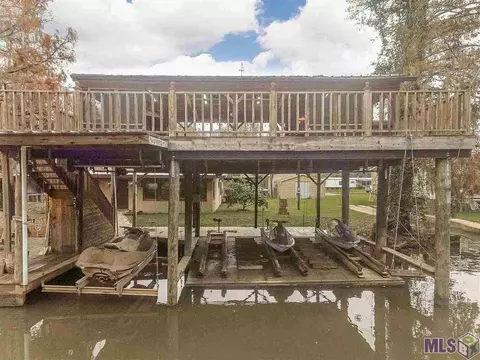 13907 Old River Rd, Maurepas, LA 70449 photo 2