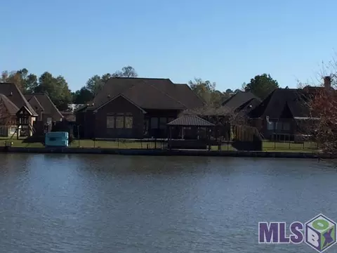 34051 Springlake Dr, Walker, LA 70785 photo 2