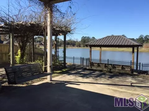 34051 Springlake Dr, Walker, LA 70785 photo 3