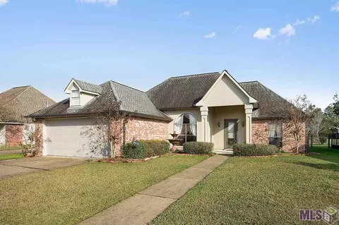 34076 Spring Lake Dr, Walker, LA 70785 photo 1