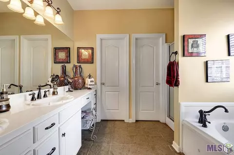 34076 Spring Lake Dr, Walker, LA 70785 photo 6