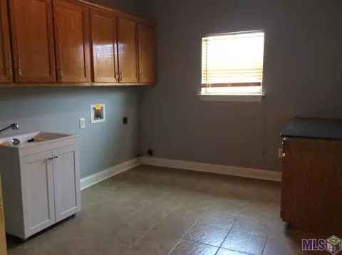 24243 Riley Rd, Pride, LA 70770 photo 15
