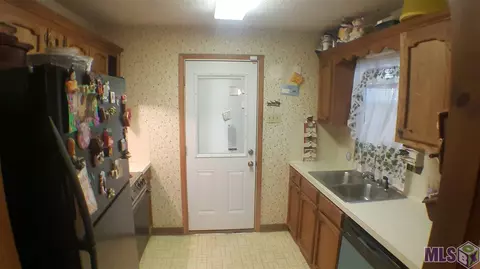 809 Sandra Dr, Baker, LA 70714 photo 9