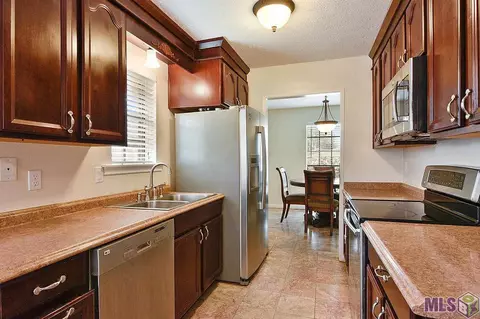 841 Dolphin Ct, Kenner, LA 70065 photo 4