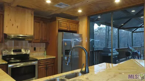 20369 Patricia St, Killian, LA 70462 photo 7